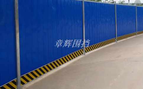 金屬圍擋的隔音效果是否滿足使用者的需求，例如在住宅、辦公室等場所的使用？